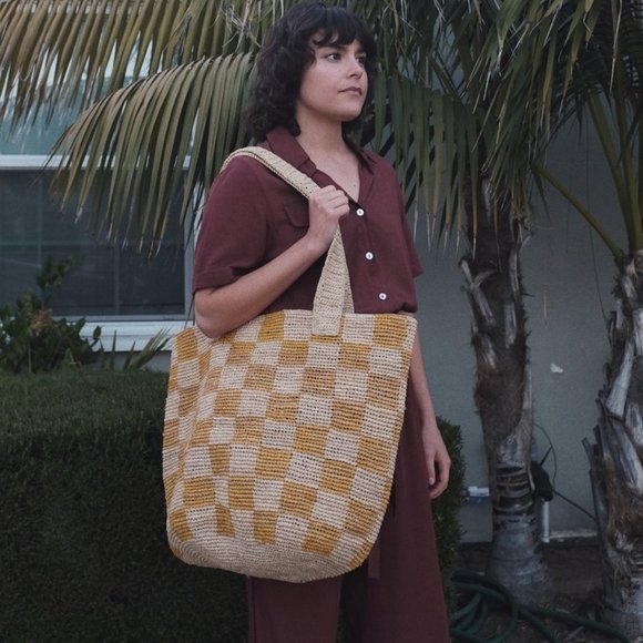 NWT Colorant Raffia Tote Bag - Picture 3 of 5